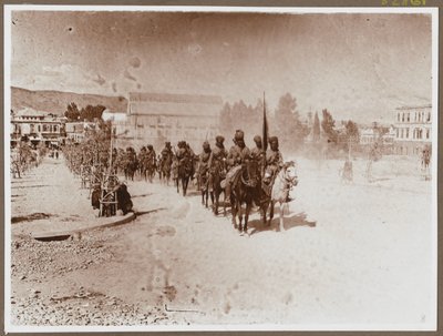 مسيرة هودسون التاسعة للخيول عبر دمشق، 2 أكتوبر 1918 (صورة بالأبيض والأسود) بواسطة بيت صور مولليك