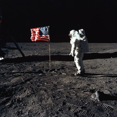 أبولو 11 - ناسا ، 1969. بواسطة صور وكالة ناسا