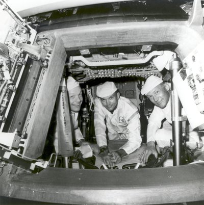 أبولو 11 - ناسا ، 1969. بواسطة صور وكالة ناسا
