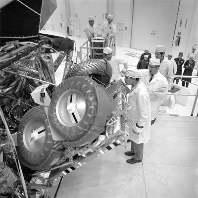 أبولو 16 - ناسا ، 1971. بواسطة صور وكالة ناسا