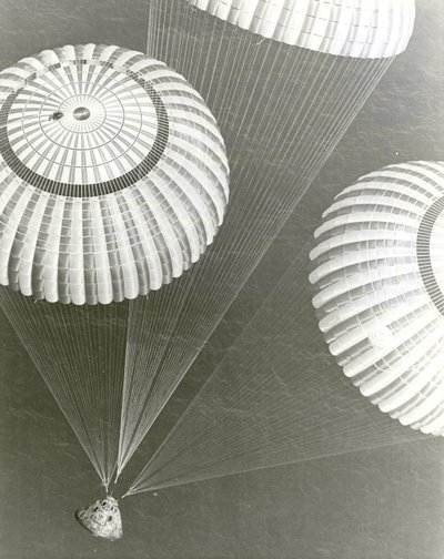 أبولو 17 - ناسا ، 1972. بواسطة صور وكالة ناسا