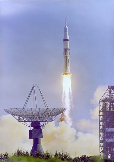 أبولو 7 - ناسا ، 1968. بواسطة صور وكالة ناسا