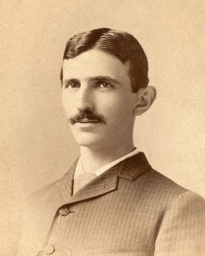 صورة نيكولا تيسلا c.1885 بواسطة نابليون ساروني