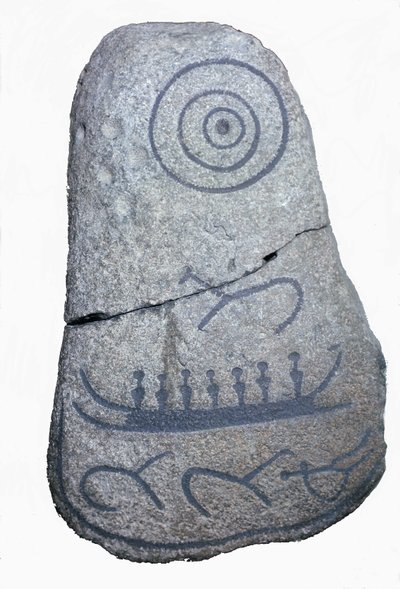 سفينة ترسم على حجر روني ، لوحة جدارية من العصر الحجري الحديث. المتحف الوطني في كوبنهاغن. الدنمارك. بواسطة العصر الحجري الحديث