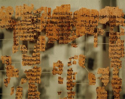Fragments of the Papyrus of the King, or the Royal Canon (papyrus) بواسطة المملكة الحديثة المصرية