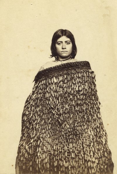 مينا ماكاتا ، Half Cast Maorie ، c.1865 (طباعة ألبوم ومرحاض) بواسطة مصور نيوزيلندي