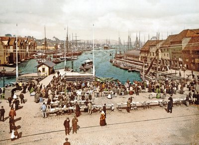 Fisketorget، Bergen، pub. ج 900 بواسطة مصور نرويجي