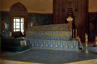Tomb of the sultan Mehmet Celebi I in the green mausolee بواسطة المدرسة العثمانية