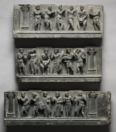 الإغاثة Bacchanalian ، باكستان ، Gandhara ، منطقة بونر ، أوائل فترة كوشان (1-320 م) (الشست) بواسطة المدرسة الباكستانية