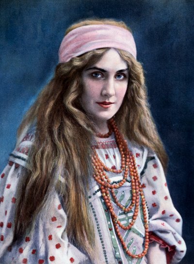 مارغريت كاريه (1880-1947) في دور سنيجوروتشكا، في سنو مايدن، بقلم نيكولاي ريمسكي كورساكوف (1844-1908) بواسطة بول (بعد) نادار
