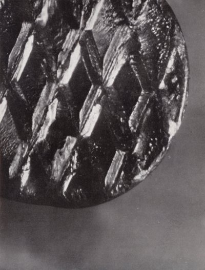 رأس مسمار (صورة بالأبيض والأسود) بواسطة بول هينينج