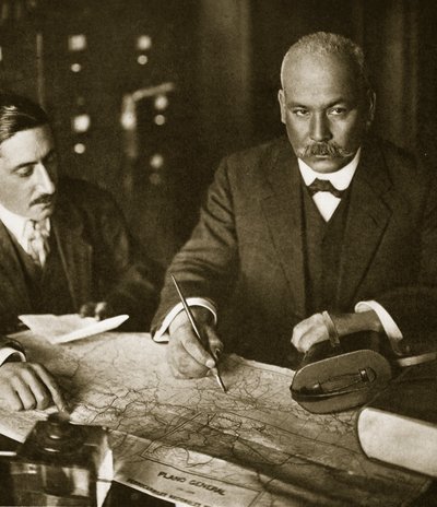 الدكتور فاسكيز جوميز في فندق إمبريال في نيويورك ، 1911 بواسطة بول طومسون