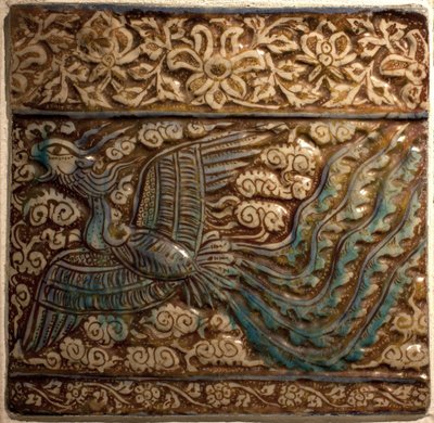 Simurgh (Simorgh أو Senmurw) - Azulejos - Faience de Kashan (بلاد فارس) ، الفترة Ilkhanide ، بداية القرن الرابع عشر (بلاط ، سيراميك مصبوب ، طلاء لامع ومزجج ، بلاد فارس ، كاشان ، أوائل القرن الرابع عشر ، فترة Ilkhanid) - متحف كالوست كولبنكيان ، لشبونة (ص بواسطة المدرسة الفارسية