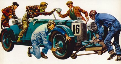 سيارة سباق أستون مارتن ، خمر 1932 ، والتي فازت بالعديد من السباقات بواسطة بيتر جاكسون