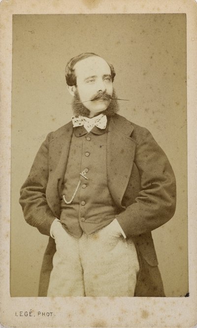 صورة لعازف الكمان والملحن أدولف بلان 1828-1885 ، ج. 1870. بواسطة استوديو الصور Legé and Bergeron.