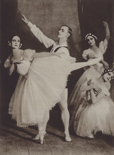 Pavlova with Novikoff in "Chopiniana" (b/w photo) بواسطة مصور فوتوغرافي استرالي