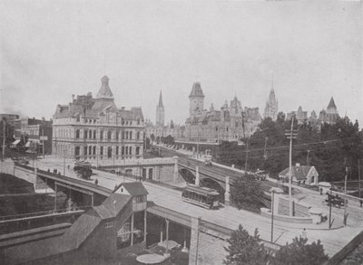 جسور Dufferin و Sappers '، مكتب البريد ومباني البرلمان ، أوتاوا (b / w photo) بواسطة المصور كندي