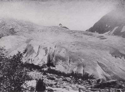 سفح النهر الجليدي العظيم (صورة b / w) بواسطة المصور كندي