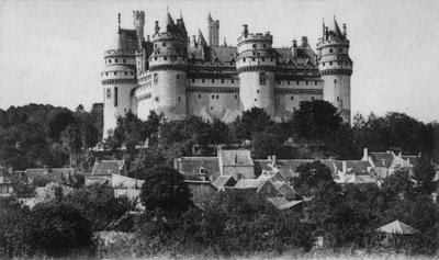 بطاقة بريدية للقلعة ، Pierrefonds ، ج. 1900 (b / w photo) بواسطة مصور فوتوغرافي فرنسي