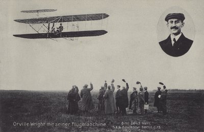 American aviator Orville Wright and his flying machine (b/w photo) بواسطة مصور فوتوغرافي ألماني
