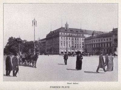 برلين: Pariser Platz (صورة b / w) بواسطة مصور فوتوغرافي ألماني