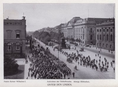 برلين: Unter den Linden (صورة b / w) بواسطة مصور فوتوغرافي ألماني
