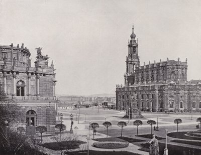 منظر من Zwingerwall إلى Theaterplatz (صورة b / w) بواسطة مصور فوتوغرافي ألماني