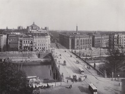 جسر مولتك ومبنى هيئة الأركان العامة (صورة b / w) بواسطة مصور فوتوغرافي ألماني