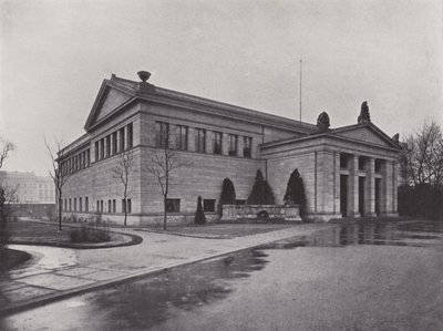Pergamon-Museum (b/w photo) بواسطة مصور فوتوغرافي ألماني