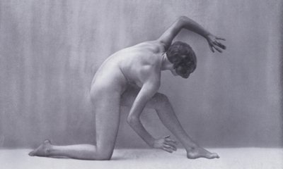 الجسد الجميل ، الثقافة الجسدية للمرأة (صورة b / w) بواسطة مصور فوتوغرافي ألماني