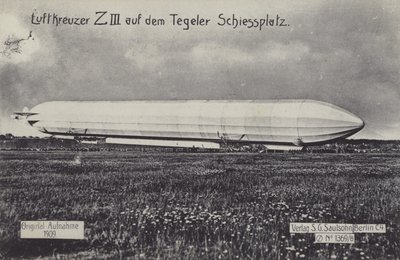 Zeppelin LZ III في ميدان إطلاق النار Tegel ، برلين (صورة b / w) بواسطة مصور فوتوغرافي ألماني