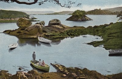 جنوب أيرلندا: Glengarriff Harbour ، مقاطعة كورك (صورة ملونة) بواسطة المصور الأيرلندي