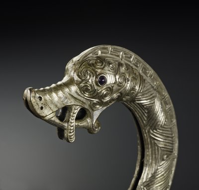Scabbard chape من جزيرة St Ninian