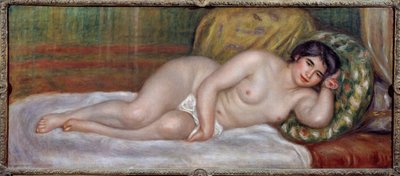 كانت المرأة العارية (غابرييل) غابرييل رينارد (1879-1959) ممرضة جان رينوار (1894-1979) ، نجل الرسام. لوحة بيير أوغست رينوار (1841-1919) 1907 صن. 0،67x1،6 م باريس ، متحف أورانجيري بواسطة بيير أوغست رينوار
