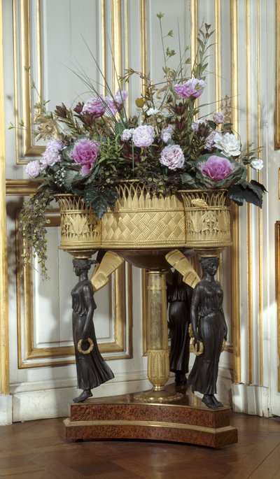 تمتلك Art France Jardiniere أربع سلال من البرونز الذهبي حوالي عام 1807 بواسطة بيير فيليب (Attr. To) Thomire