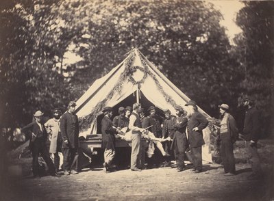 خيمة التشغيل ، معسكر ليترمان ، جيتيسبيرغ ، بنسلفانيا ، 1863. بواسطة ربما من قبل ويفر براذرز.