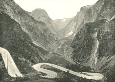 طريق زجزاج والشلالات ، ستالهايم ، النرويج ، 1895. بواسطة شركة بولتون وشركاه
