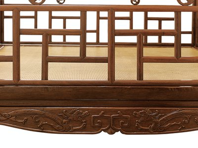 تفاصيل سرير Huanghuali المكون من ستة أعمدة ، أسرة Jiazichuang Qing (الخشب) (انظر أيضًا 469034) بواسطة اسرة تشينغ الصينية