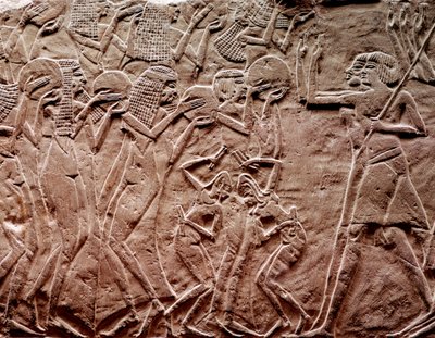 تقديم تحية ، نحت نحت مصري قديم بواسطة ص غلموت