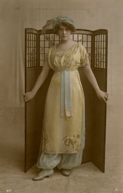 امرأة ، عام 1920. بواسطة شركة ريجنت للنشر