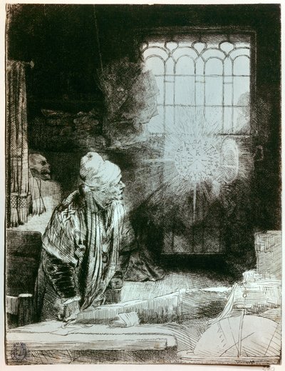 د. فاوست في ورشته النقش على النحاس بواسطة رامبرانت هارمنش فان راين (1606 - 1669). ينسخ القرص المضيء الذي يظهر أمام النافذة نقش تميمة معدنية تم العثور عليها ، والتي كان معانيها المراوغ ستذهل ريمبرا بواسطة رامبرانت فان راين