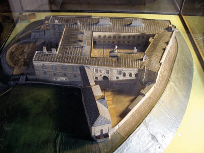 نموذج لقلعة تشارلز الثاني ، 1799 بواسطة مراجعة. وليام مونسي