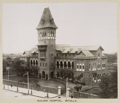 مستشفيات بيكولا للسكك الحديدية ، الهند ، عام 1930 بواسطة ريتشارد (بعد) داد