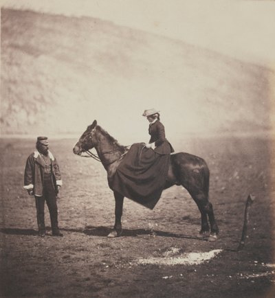 هنري Duberly Esq ، Paymaster 8 (الملك الملكي الأيرلندي) Light Dragoons (Hussars) والسيدة Duberly على حصان ، من ألبوم يحتوي على 52 صورة مرتبطة بحرب القرم ، 1855 بواسطة روجر فينتون