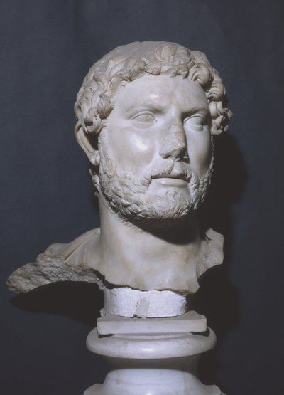 تمثال نصفي للإمبراطور هادريان (رخام) بواسطة Roman