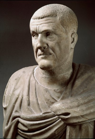 Marble Statue of Emperor Maximinus Thrax (173-238) - Rome, Musei Capitolini - Bust of Emperor Maximinus Thrax - Marble sculpture - Rome, Musei Capitolini بواسطة رواية