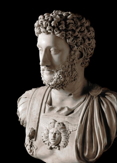 الفن الروماني: "" الإمبراطور الروماني كومودوس (161-192) "تمثال نصفي من الرخام - متحف كابيتوليني روما - تمثال نصفي للإمبراطور كومودوس (161-192) - منحوتة من الرخام - متحف كابيتوليني ، روما ، إيطاليا بواسطة رواية