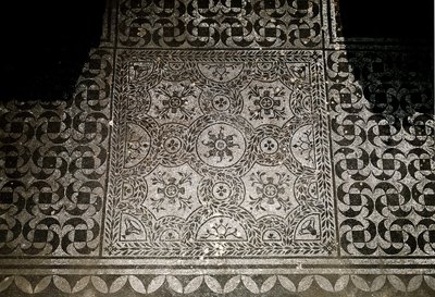 Roman Art: detail of the mosaics of the ground from Villa Adriana (Villa d