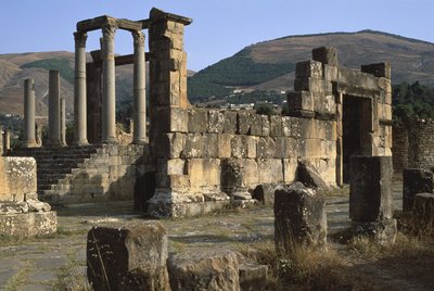 معبد فينوس ، العصر الإمبراطوري العالي (27 قبل الميلاد - 395 م) بواسطة الفترة الإمبراطورية الرومانية