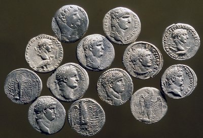 عملات مسعدة (فضية) بواسطة رومان رومان